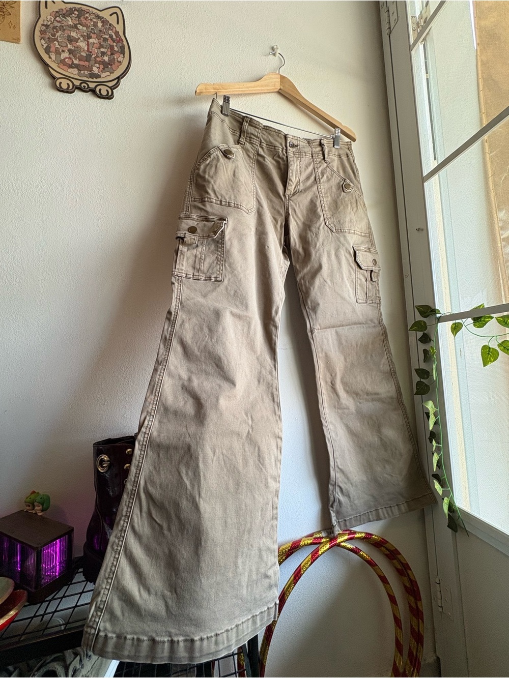 Washed Bell Bottom Cargo Jeans